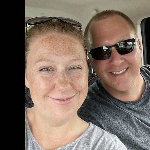 Profile image for pet sitters Emily & Dan