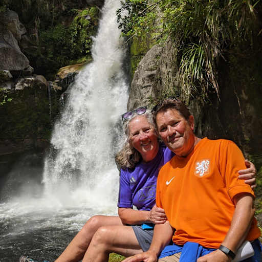 Profile image for pet sitters Janie & Brian