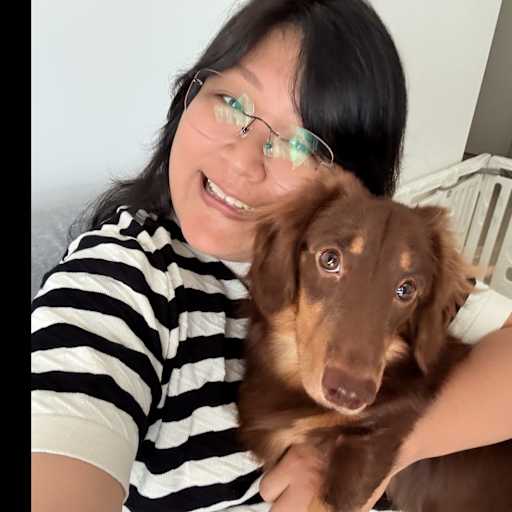 Profile image for pet sitter Hui Ying