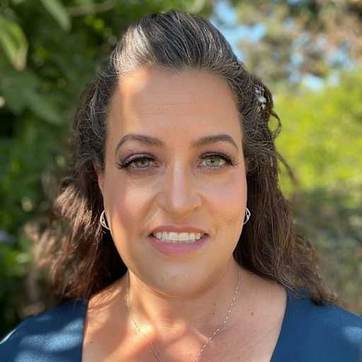 Profile image for pet sitter Dawn
