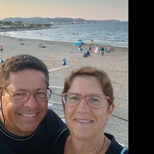 Profile image for pet sitters WALTER & Ana Rita