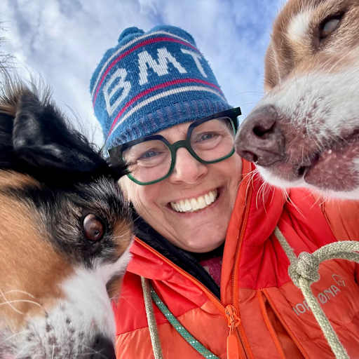 Profile image for pet sitter Leslie