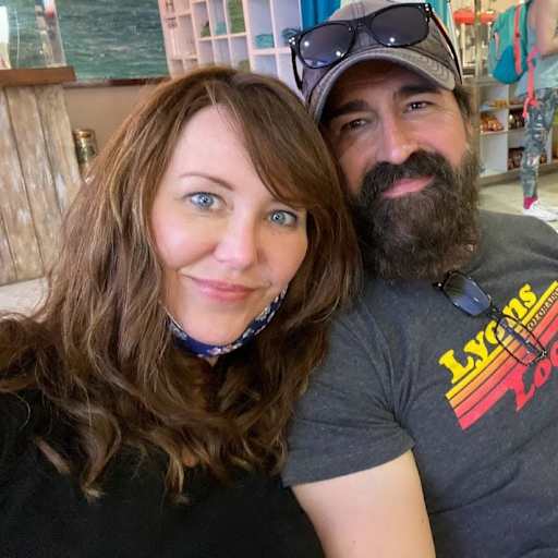 Profile image for pet sitters Robin & Danny