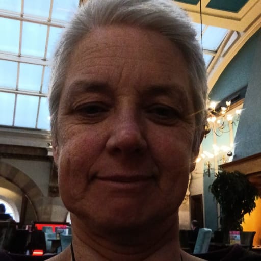 Profile image for pet sitter Lyndie