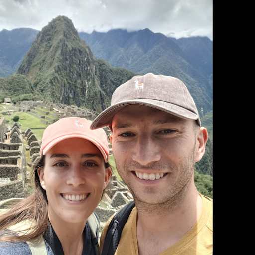 Profile image for pet sitters Sara & Federico 