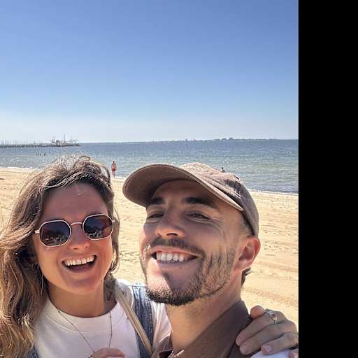 Profile image for pet sitters Charlène & Leo