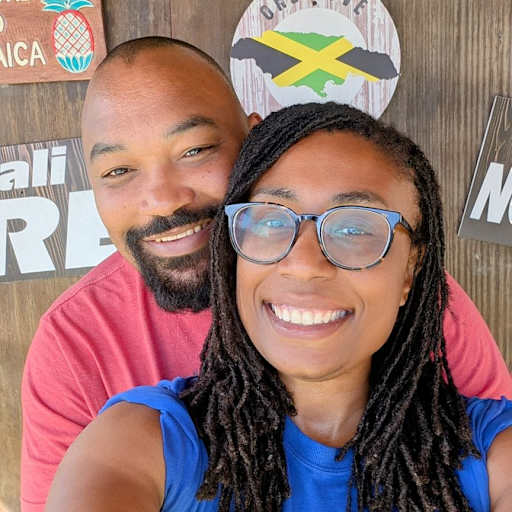 Profile image for pet sitters Kaii & Dwayne