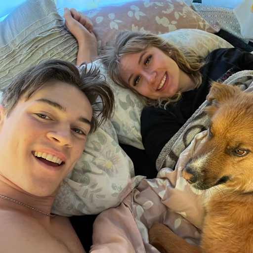 Profile image for pet sitters Haley & Simon