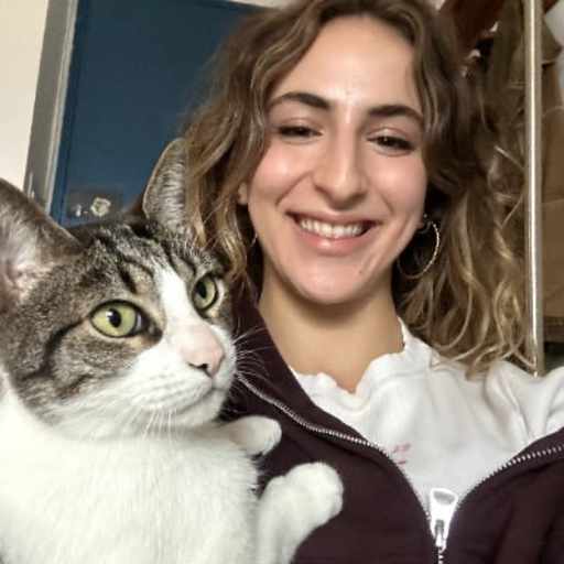 Profile image for pet sitter Maia