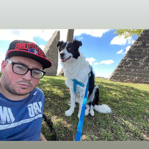 Profile image for pet sitter jose evaristo