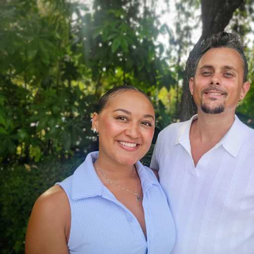 Profile image for pet sitters Austin & Cassie