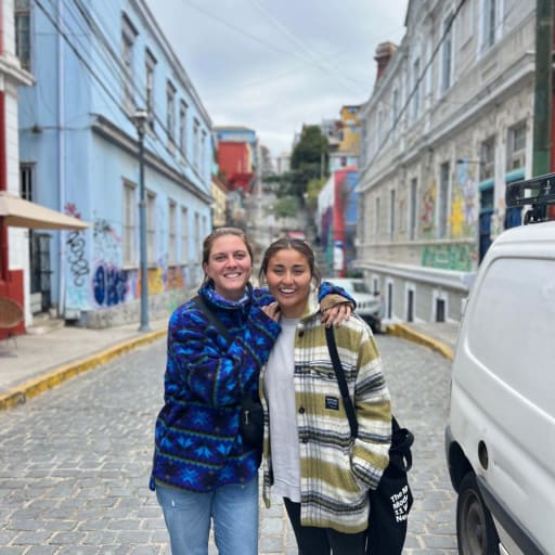 Profile image for pet sitters Constanza & Milenka