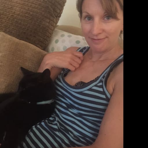 Profile image for pet sitter Karen