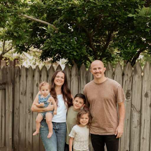 Profile image for pet sitters Emily & Matthew