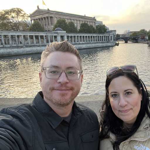 Profile image for pet sitters Maryanna & Sean
