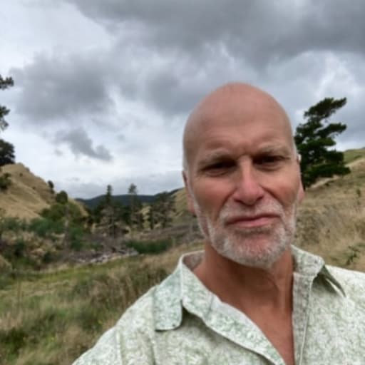 Profile image for pet sitters Mike & Stephanie