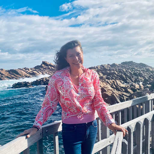 Profile image for pet sitter Helene