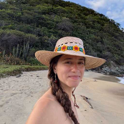 Profile image for pet sitter Sua