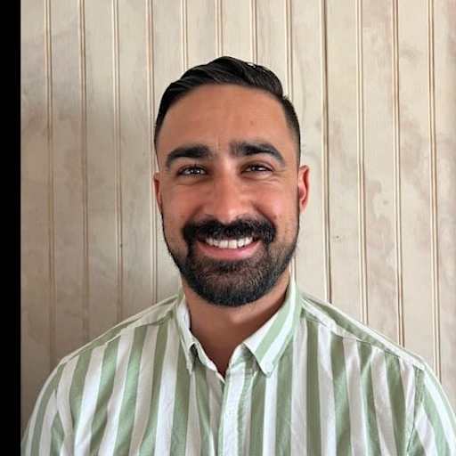 Profile image for pet sitter Cameron