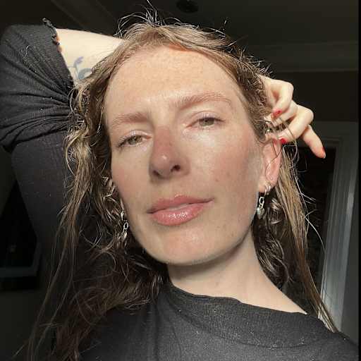 Profile image for pet sitter Holly
