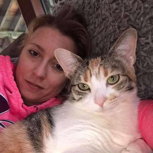 Profile image for pet sitter Angela
