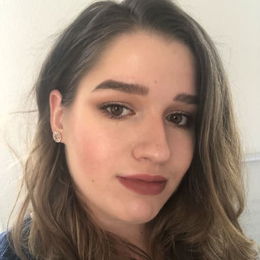 Profile image for pet sitter Vanessa