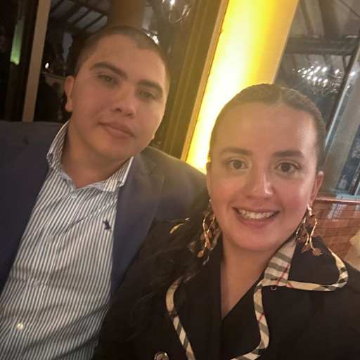 Profile image for pet sitters Estefany & Juan Sebastian