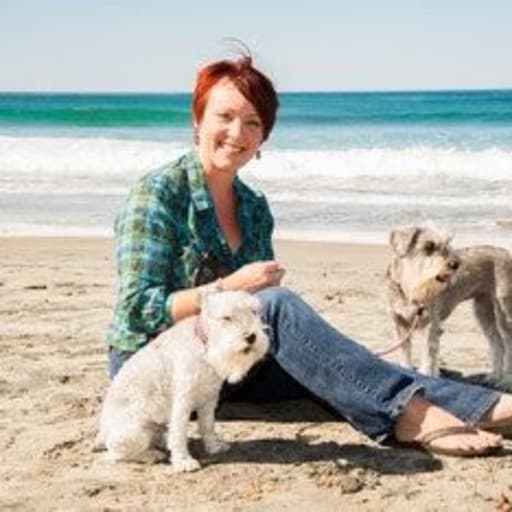 Profile image for pet sitter Angie