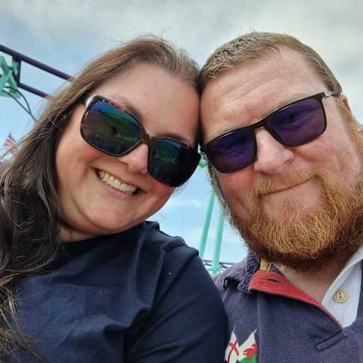 Profile image for pet sitters Tim & Claire