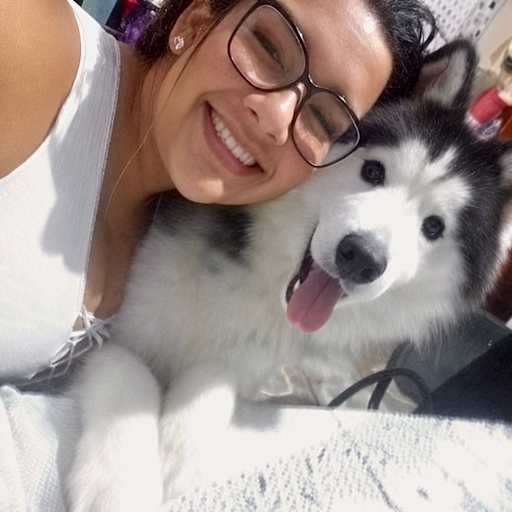 Profile image for pet sitter Aline