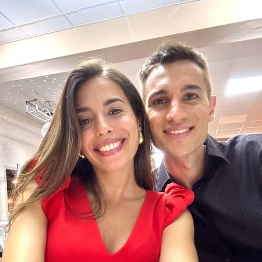 Profile image for pet sitters Marianela & Cristian 