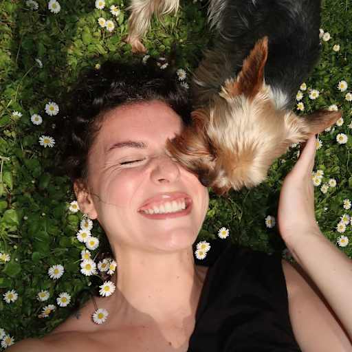 Profile image for pet sitter Estelle