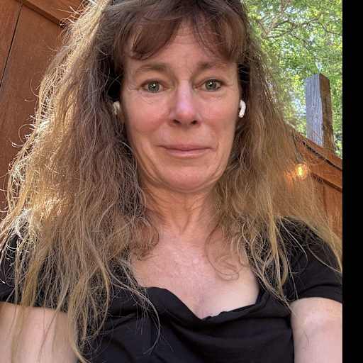 Profile image for pet sitter LIZ