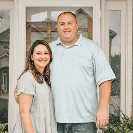Profile image for pet sitters Amy & Michael