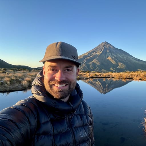 Profile image for pet sitter Fabian