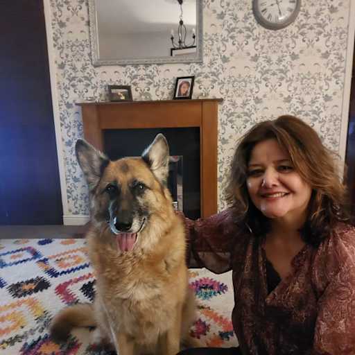 Profile image for pet sitter Vivienne