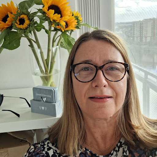 Profile image for pet sitter Nichola