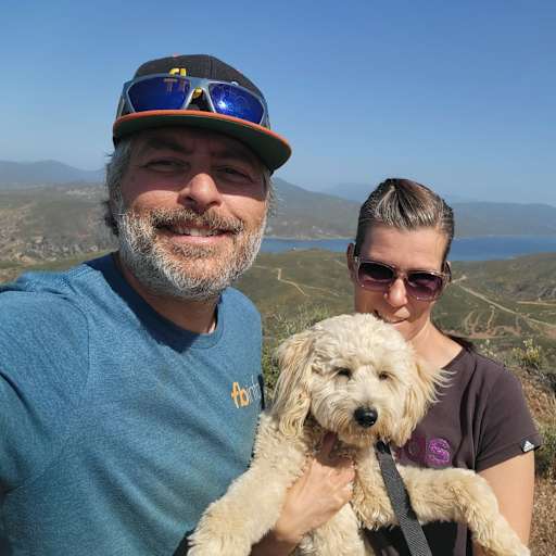 Profile image for pet sitters Melissa & Francis