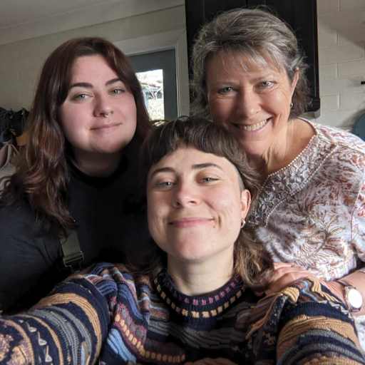 Profile image for pet sitter Robyn