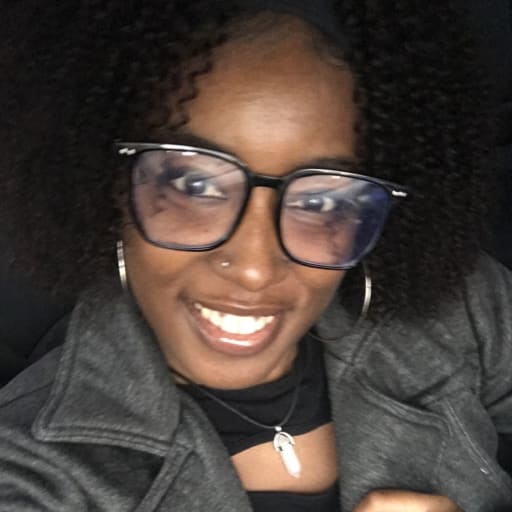 Profile image for pet sitter LaTosha