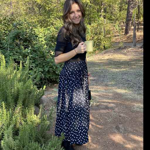 Profile image for pet sitter Mariah