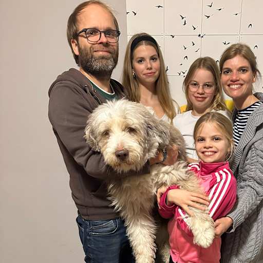 Profile image for pet sitters Tobias & Tini