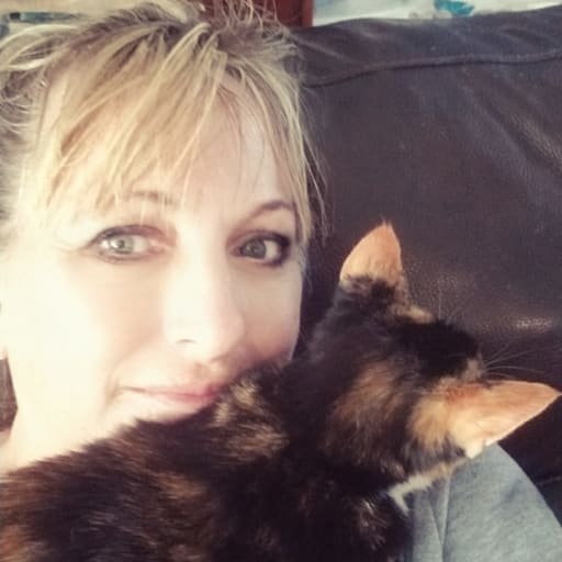 Profile image for pet sitter Linda