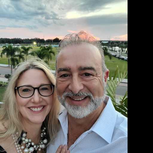 Profile image for pet sitters Dawn & Tom