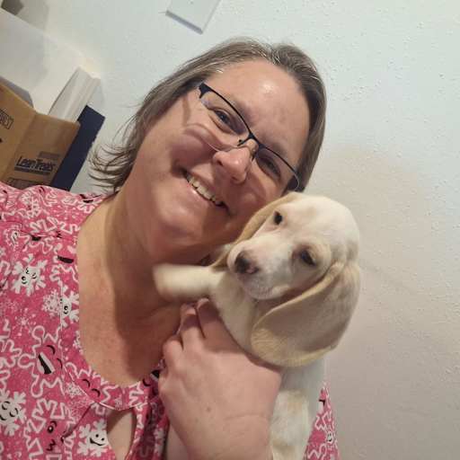 Profile image for pet sitter Holly