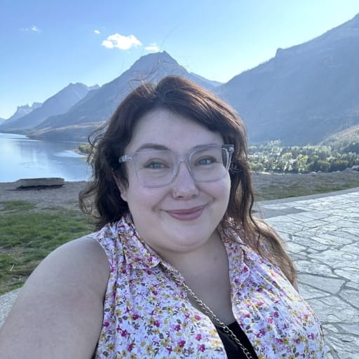 Profile image for pet sitter Ebonie