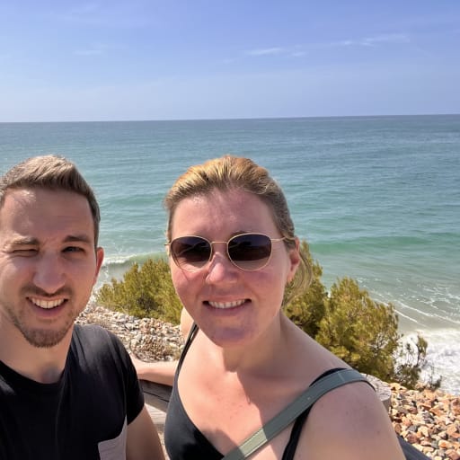 Profile image for pet sitters Klara & Simon