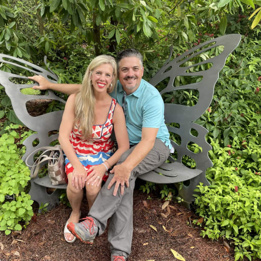 Profile image for pet sitters Deb & Dennis 