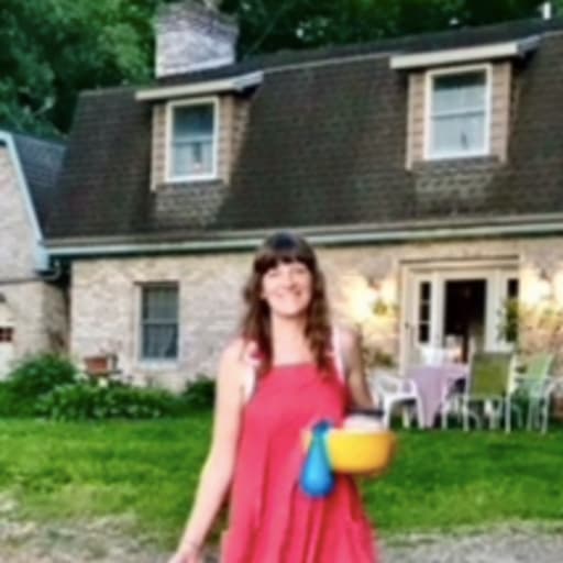 Profile image for pet sitter Kaite