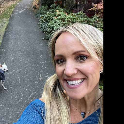 Profile image for pet sitter Heidi